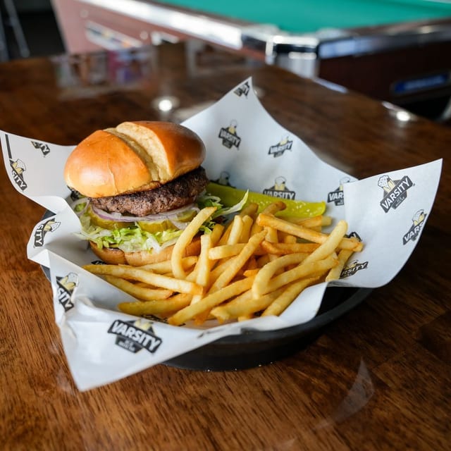 Classic Burger.